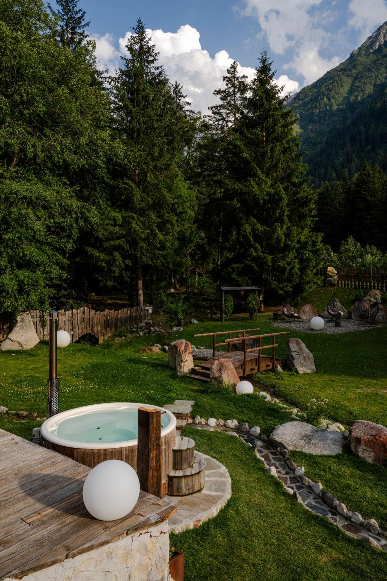 La Tana Dell'Orso Hotel & Spa Ponte Di Legno Exterior photo